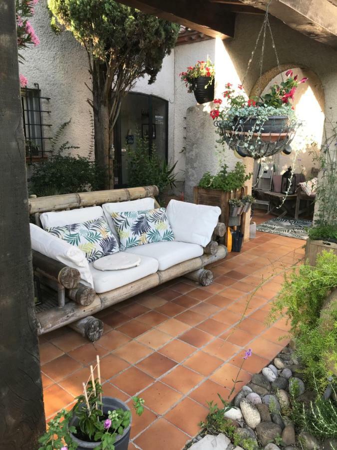 Le Jardin De La Cite Bed & Breakfast Carcassonne Eksteriør bilde